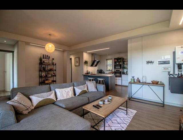 3 BEDROOM PROPERTY TO RENT IN MUCKLENEUK